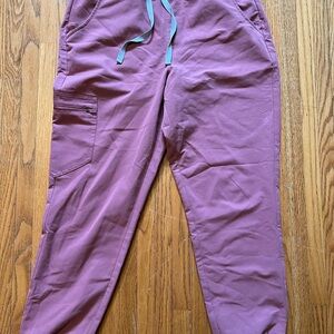 Figs Technical Collection in Mauve/ Dusty Rose w/ Grey Tie